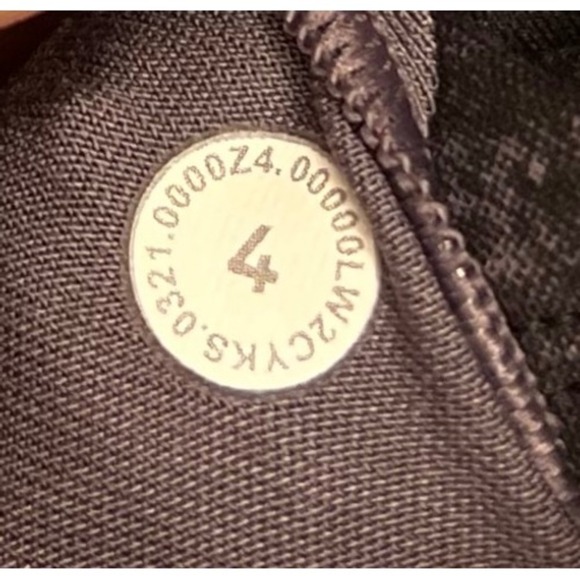 Lululemon Wunder Train Longline Bra Denim Wash Dusky Lavender Black, Size 4 - Picture 7 of 9